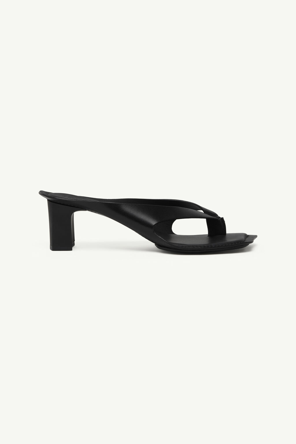 IMG_1219 - New Trend Black leather thong sandal with a chunky mid-height block heel and minimalist curved strap design